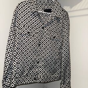 Men’s Asos black button up light jacket with matching pants.